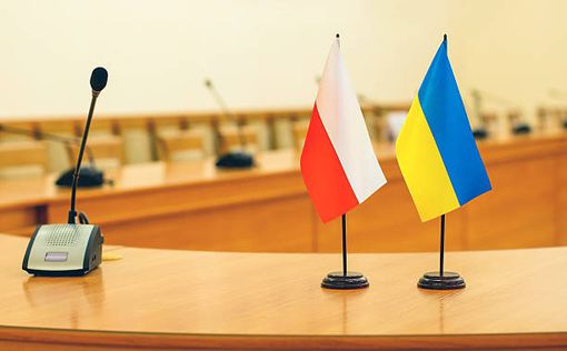 У Польщі заявили про скасування допомоги українським біженцям