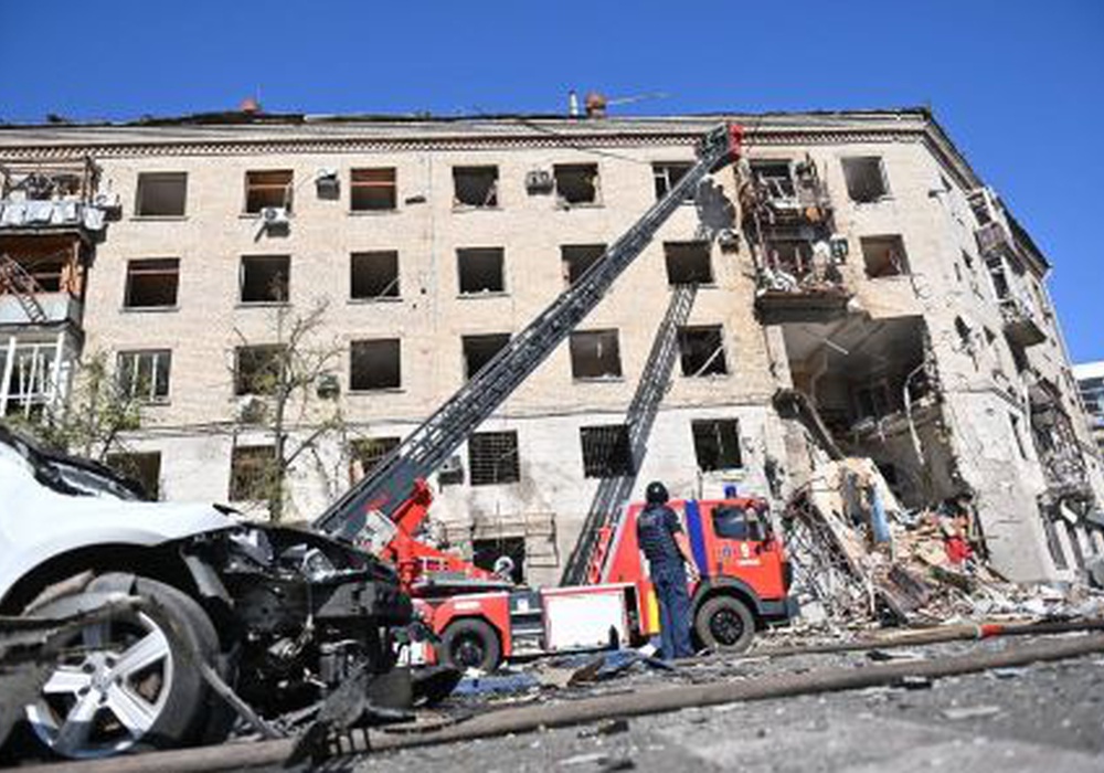 Кадри руйнувань у Харкові після сьогоднішнього обстрілу окупантами