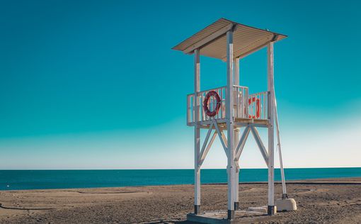 На пляжах Іспанії з'явилися фейкові оголошення для туристів
