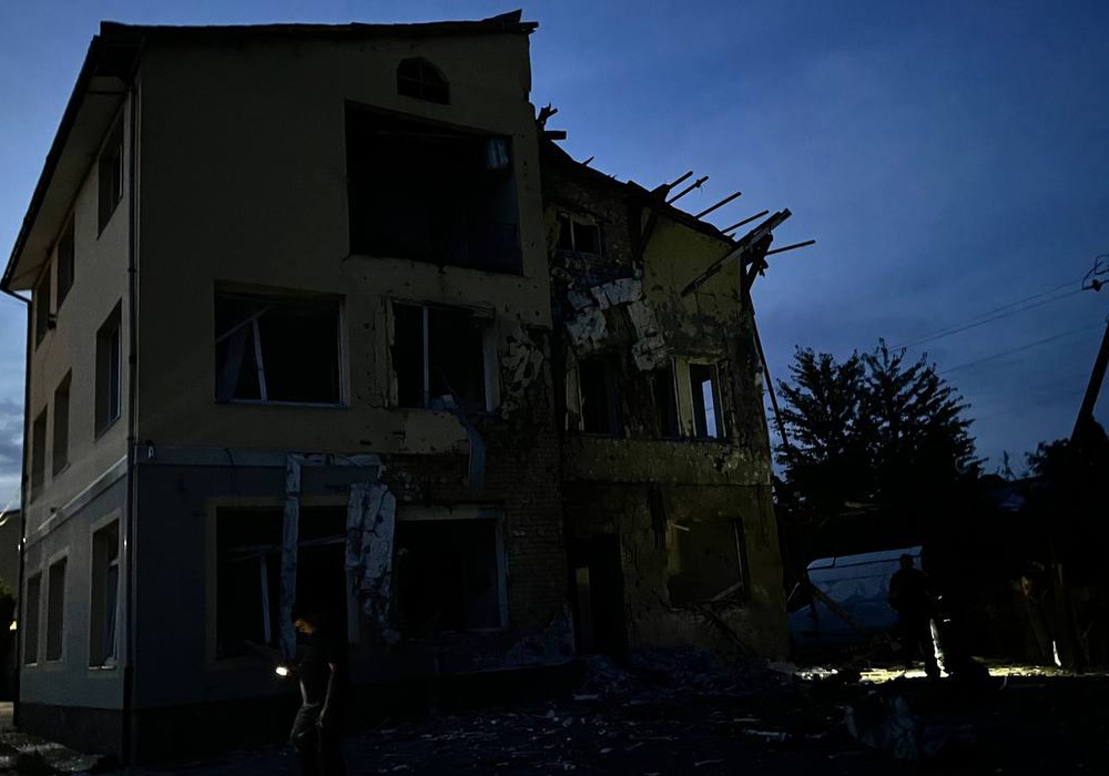 Атака РФ на Львов: под удар "шахеда" попал НИИ. Фото