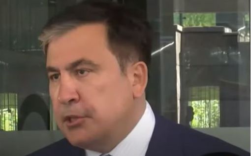 Саакашвили доставили в суд: под зданием начались столкновения