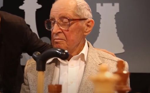 Старейший гроссмейстер мира экстренно госпитализирован