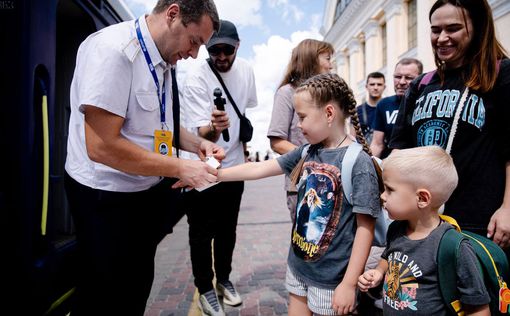 В Україні запустили перший дитячий вагон. Фото