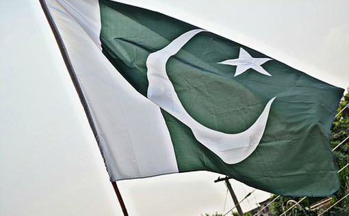 Полиция Пакистана проникла в дом экс-премьера Хана в поисках подозреваемых