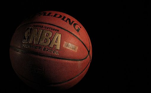 Еврейский бизнесмен покупает две баскетбольные команды за $4 миллиарда