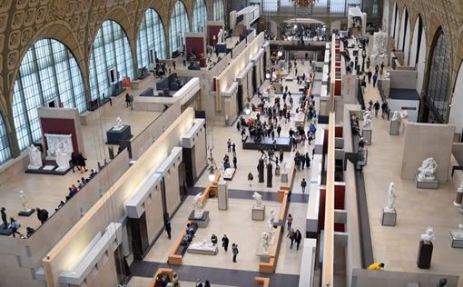 Франция: сотрудники Версаля и Музея Орсе бастуют