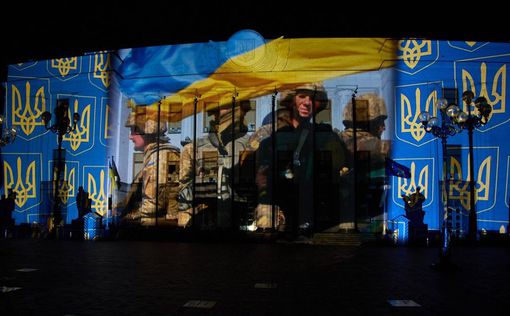 Хофштеттер подарил украинцам "Свет для надежды". Фоторепортаж