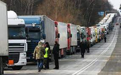 Польские перевозчики согласились приостановить блокаду