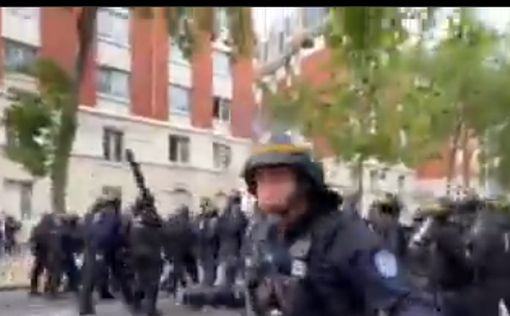 У Парижі спалахнули заворушення на акції проти партії Ле Пен