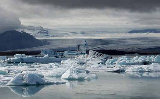 В тающих ледниках найдены неизвестные бактерии с новыми эпидемиями