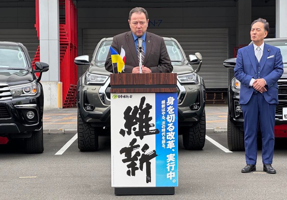 Японские депутаты отдали ВСУ $1 млн своей зарплаты и Toyota Hilux. Фото