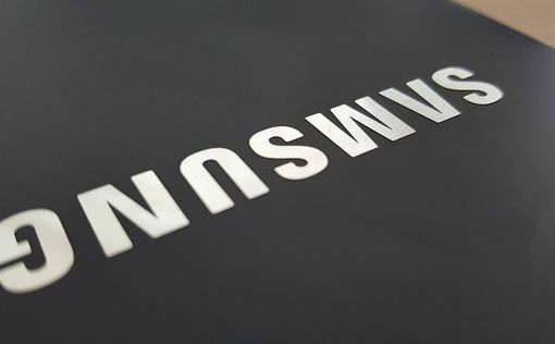 Компания Samsung выпустила "бюджетника"-монстра. Фото