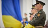 Фото дня: Украина подняла сине-желтый флаг | Фото 13