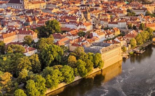 Чешский парламент заморозил оклад президента на 5 лет