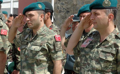 Греция отказала Турции в экстрадиции 8 турецких солдат