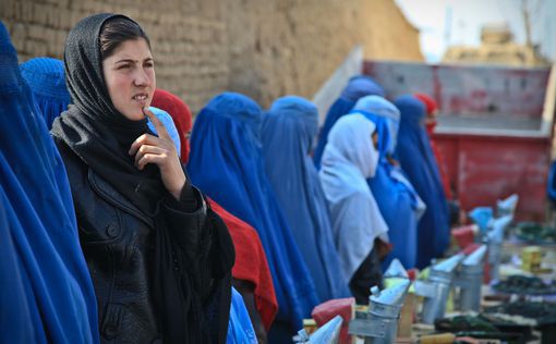 Акция протеста в Афганистане: "талибы вновь избивают женщин"