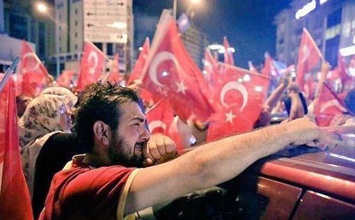 Турция: "Миссия по "очистке" турецких войск началась"