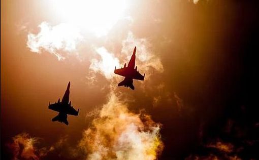 Сирийские и российские военные самолеты провели военные учения