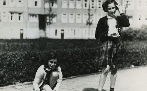 Семья Анны Франк пыталась сбежать от нацистов