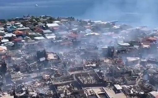Пожар оставил за собой руины на карибском курорте