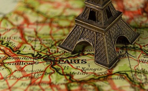 Франция упростила правила въезда и ждет туристов