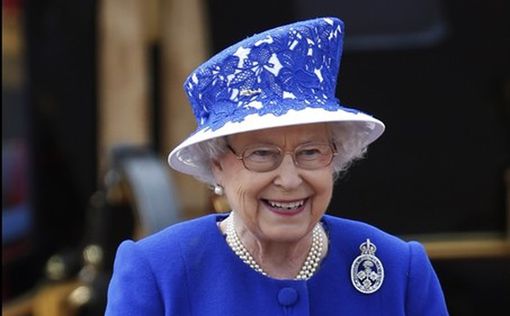 Королева Елизавета нарушает многовековую традицию