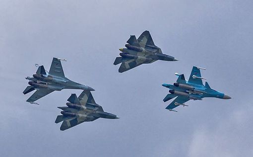 Россияне стянули к границам Украины ударную авиацию