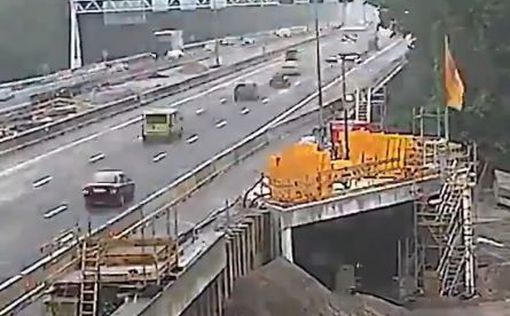 В Нидерландах засняли строительство тоннеля под мостом: видео