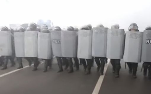 Протестующие в Казахстане оказывают ожесточенное сопротивление
