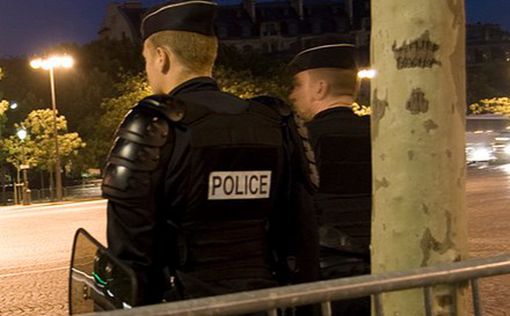В пригороде Парижа убит полицейский и его жена