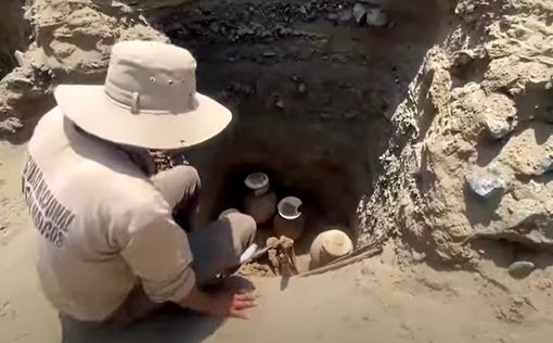 Перуанские археологи обнаружили около 30 могил доинкской эпохи - видео
