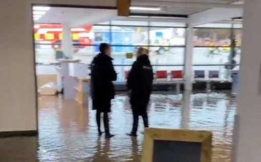 Аэропорт в Великобритании закрыт из-за внезапного наводнения
