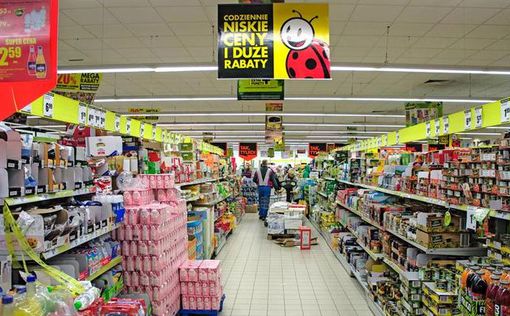 За прошедший год украинцы потратили в польских магазинах более 1 млрд евро